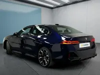 Gebraucht BMW 520 208 PS (152 kW) 2025 Blau Limousine