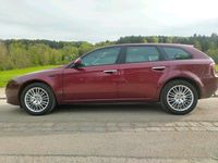 Second-hand Alfa Romeo 159 170 CP (125 kW) 2010 Roșu Break