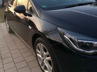 Gebraucht Opel Astra 125 PS (91 kW) 2018 Schwarz Limousine