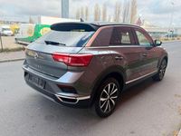 Gebraucht VW T-Roc Style 116 PS (85 kW) 2019 Grau SUV