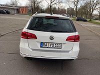 Gebraucht VW Passat Exclusive 177 PS (130 kW) 2013 Weiß Kombi