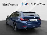 Gebraucht BMW 330e 292 PS (214 kW) 2022 Blau Kombi