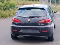 Gebraucht Alfa Romeo 147 105 PS (77 kW) 2007 Grau Kleinwagen
