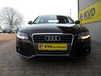 Gebraucht Audi A4 Attraction 160 PS (117 kW) 2011 Braun Limousine