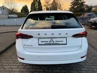 Gebraucht Skoda Octavia 116 PS (85 kW) 2022 Weiß Kombi