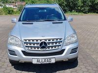 Gebraucht Mercedes ML350 231 PS (169 kW) 2011 Silber SUV