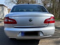 Gebraucht Skoda Superb 160 PS (117 kW) 2011 Grau Limousine