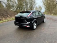 Gebraucht Ford Focus 109 PS (80 kW) 2010 Schwarz Limousine