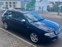 Gebraucht Audi A4 125 PS (91 kW) 2000 Blau Kombi