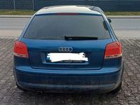 Gebraucht Audi A3 Attraction 116 PS (85 kW) 2004 Blau Kleinwagen