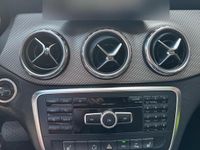 Gebraucht Mercedes GLA200 156 PS (114 kW) 2014 Grau SUV
