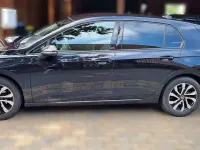 Gebraucht VW Golf VIII Active 150 PS (110 kW) 2021 Schwarz Limousine