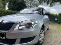 Gebraucht Skoda Fabia Classic 60 PS (44 kW) 2010 Silber Kleinwagen