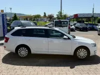 Gebraucht Skoda Octavia Ambition 105 PS (77 kW) 2014 Weiß Kombi