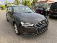 Gebraucht Audi A3 Attraction 105 PS (77 kW) 2014 Braun Limousine