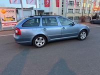 Gebraucht Skoda Octavia Ambiente 102 PS (75 kW) 2009 Grau Kombi