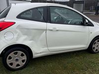 Gebraucht Ford Ka Trend 69 PS (50 kW) 2012 Crystalweiß Kleinwagen