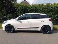 Gebraucht Hyundai i20 Active 120 PS (88 kW) 2017 Weiß Limousine