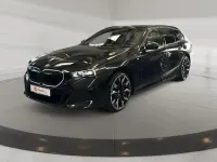 Gebraucht BMW 540 M Sport 286 PS (210 kW) 2025 Black sapphire metallic Kombi