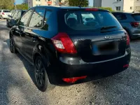 Używany Kia Ceed 140 KM (102 kW) 2011 Czarny Hatchback