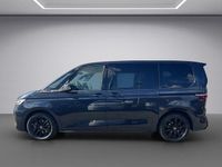 Gebraucht VW Multivan Life 150 PS (110 kW) 2024 Starlight blue Van