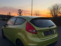 Gebraucht Ford Fiesta Trend 60 PS (44 kW) 2010 Grün Kleinwagen