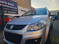 Gebraucht Suzuki SX4 Club 107 PS (78 kW) 2011 Silber SUV