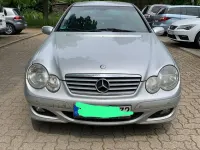 Gebraucht Mercedes C180 143 PS (105 kW) 2004 Silber Coupé