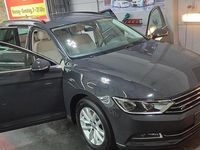 Gebraucht VW Passat 150 PS (110 kW) 2018 Silber Kombi