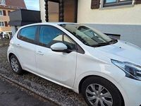 Gebraucht Peugeot 208 Style 82 PS (60 kW) 2016 Weiß Kleinwagen