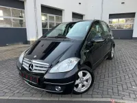 Gebraucht Mercedes A180 116 PS (85 kW) 2010 Schwarz Kleinwagen
