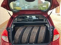 Gebraucht Renault Clio III 75 PS (55 kW) 2010 Rot Limousine