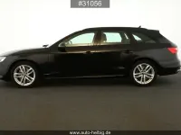 Gebraucht Audi A4 Advanced 150 PS (110 kW) 2023 Mythosschwarz metallic Kombi