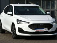 Gebraucht Ford Focus Titanium X 120 PS (88 kW) 2022 Frozen white Limousine