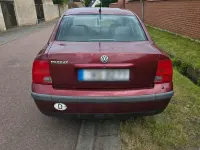 Gebraucht VW Passat 101 PS (74 kW) 1998 Rot Limousine