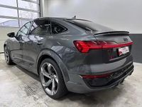 Second-hand Audi SQ8 e-tron Ambiente 369 kW (503 CP) 2024 Gri SUV