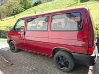 Second-hand VW Caravelle 151 CP (111 kW) 2000 Roșu Van