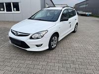 Gebraucht Hyundai i30 109 PS (80 kW) 2011 Kombi