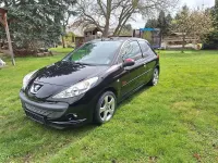 Gebraucht Peugeot 206 75 PS (55 kW) 2010 Schwarz Kleinwagen