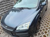 Gebraucht Ford Focus 109 PS (80 kW) 2006 Grau Kombi
