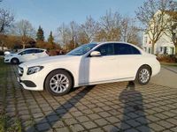 Gebraucht Mercedes E220 Avantgarde 194 PS (142 kW) 2016 Weiß Limousine