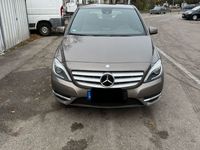 Gebraucht Mercedes B200 156 PS (114 kW) 2012 Beige Van / Kleinbus