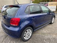 Gebraucht VW Polo Style 60 PS (44 kW) 2011 Blau Kleinwagen