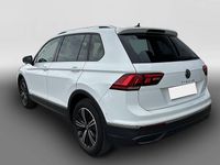 Gebraucht VW Tiguan Active 131 PS (96 kW) 2022 Weiß SUV