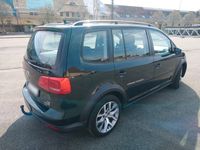 Gebraucht VW Touran Cross 150 PS (110 kW) 2014 Grün Van / Kleinbus
