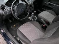 Gebraucht Ford Fiesta 60 PS (44 kW) 2004 Kleinwagen