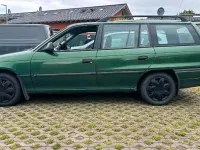 Gebraucht Opel Astra 101 PS (74 kW) 1996 Grün Kombi
