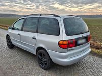 Gebraucht VW Sharan 174 PS (127 kW) 1999 Silber Van / Kleinbus