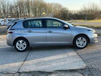 Gebraucht Peugeot 308 Active 131 PS (96 kW) 2016 Grau Limousine