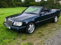 Gebraucht Mercedes E200 Edition 136 PS (100 kW) 1997 Blau Cabrio